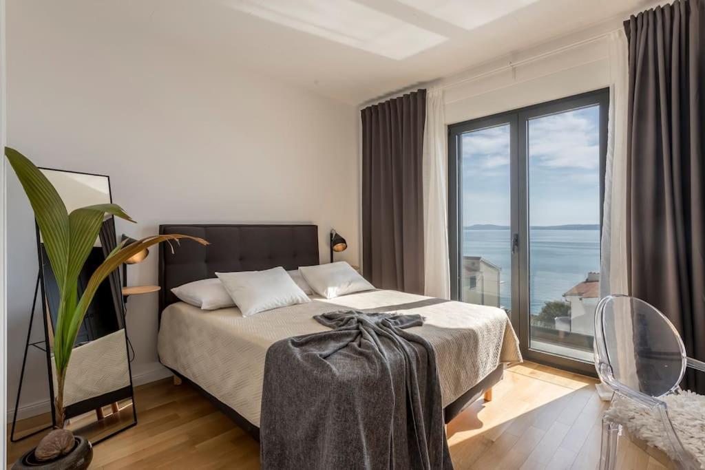 Holiday Home Lolina,Sea On A Palm! Heated Pool トロギール エクステリア 写真