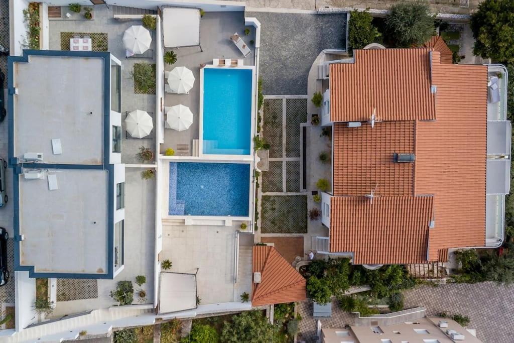 Holiday Home Lolina,Sea On A Palm! Heated Pool トロギール エクステリア 写真
